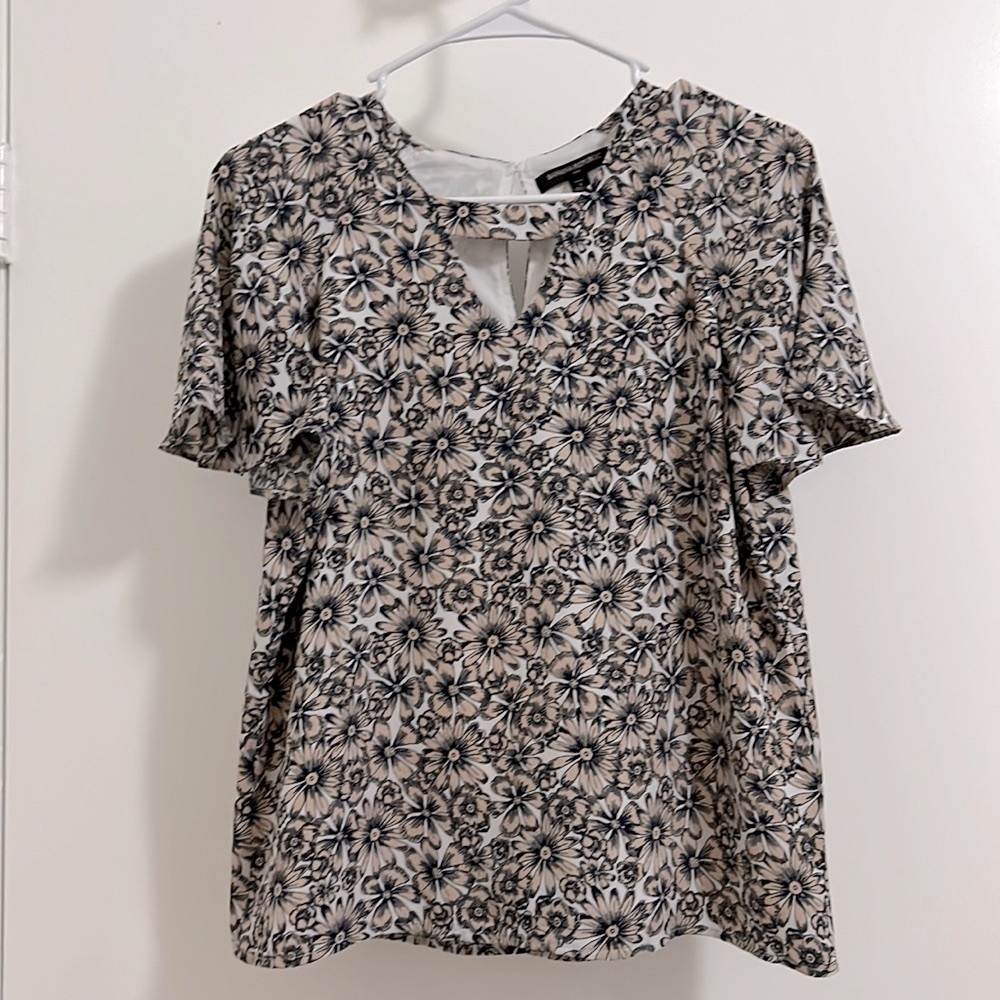 Banana Republic Factory Women’s Floral Top Blouse Petite Size SP